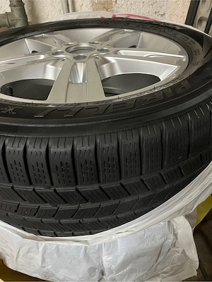 Pirelli Scorpion Ice & Snow   Winterreifen auf Felgen 255 55 R18