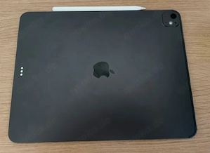 iPad pro 13 WhatsApp  