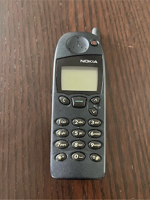 Nokia 5110   mit 2 Akkus   Retro Handy   ungeprüft