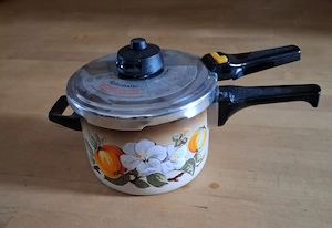 Schnellkochtopf unbenutzt klein