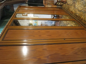 Wunderschöner dreiteiliger Kleiderschrank