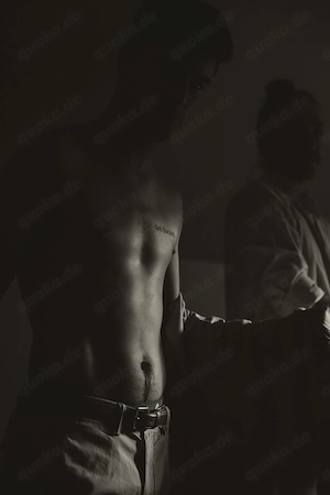 Du suchst einen attraktiven, gepflegten und erfahrenen Mann als Ergänzung für deine Frau?