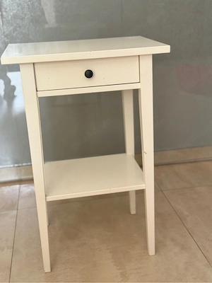 Beistelltischchen mit Schublade Bild 2