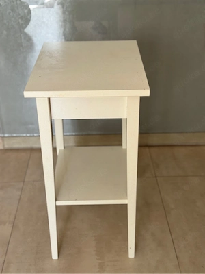 Beistelltischchen mit Schublade