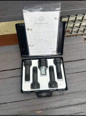 Felgenschloss Mercedes Benz