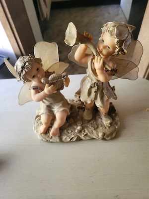 Verkaufe eine sehr gut erhaltene Elfen Figur 