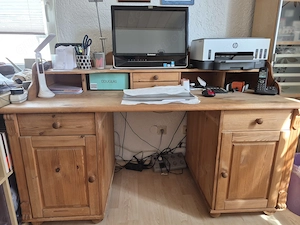Schreibtisch Holz mit Aufsatz