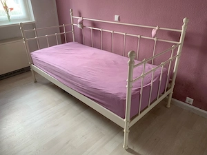 Ikea Metallbett zu verschenken