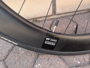 DT Swiss Carbonfelgen 62 mm für Renn- bzw. Aerorad, gebraucht Bild 3