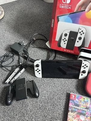 Nintendo Switch (OLED Model) region free 64gb  Bild 4