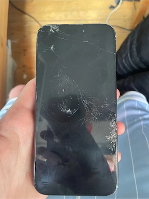 verkaufe defektes iphone 15 pro max mit 512gb
