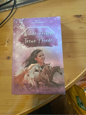 verschiedene pferde bücher 