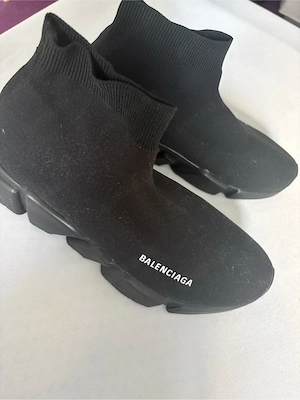 Balenciaga Speed Schuhe zu verkaufen
