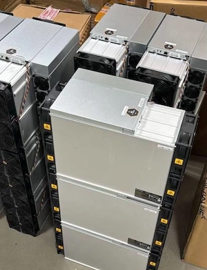 Gebrauchter Bitmain Antminer S21 Pro   22  TH s mit Netzteil & Garantie