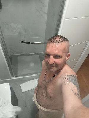 Mann sucht Frau für schöne gemeinsame  Stunden 