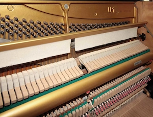 Klavier Yamaha U1, schwarz poliert, Nr. 1420535, 5 Jahre Garantie Bild 7