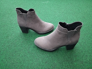 s.Oliver Damen Stiefelette grau, Gr. 39