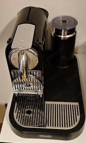 DeLonghi CitiZ & Milk Nespresso-Kapselmaschine mit integriertem Milchaufschäumer