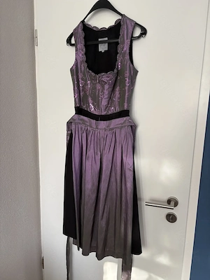  Wiesn-Hingucker: Trachtenmanufaktur München Dirndl Gr. 36   Lila Schwarz