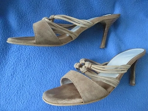 Echt Velours Leder Pinup Style DESIGNER High Heels Riemchen Pantoletten Sandaletten 37 4 creme nude 