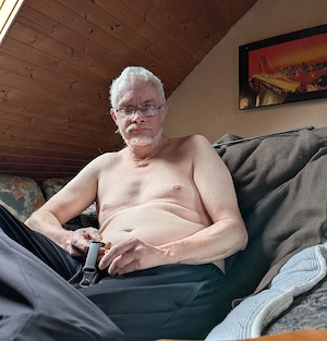 Welches Mädel besucht mich in Hillerse. Setze dich zwischen meine Beine und trinke und vorher...