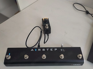 IK Multimedia Tonex One Multieffekt-Pedal für Gitarre und Bass & Airstep TX Fuß-Controller