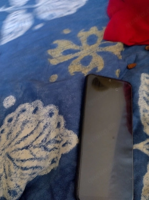 Verkaufe zwei Handy an bastler un 5 Bilderrahmen