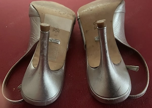 Gr. 41: Leder-Slingpumps, silberfarben "Buffalo" Bild 2