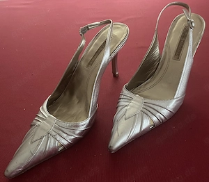 Gr. 41: Leder-Slingpumps, silberfarben "Buffalo" Bild 4