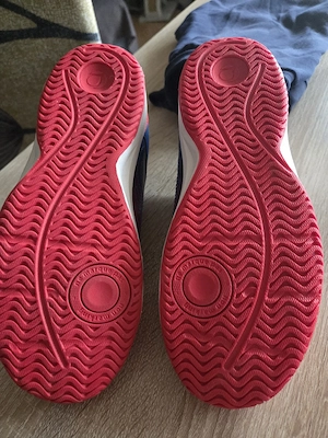 Kinder Sportschuhe Bild 2
