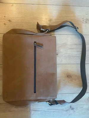 LEABAGS Genuine Leather Laptop Bag   Messenger Bag   Brown  35 negotiable