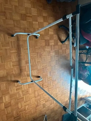 Mobile clothes rack on wheels, height adjustable, good condition