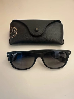 Ray-Ban New Wayfarer RB2132 Polarized Sunglasses + Original Case  80 negotiable