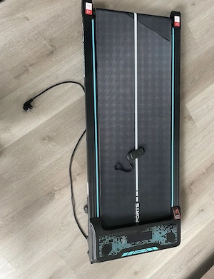 Home Laufband mit Erhöhung