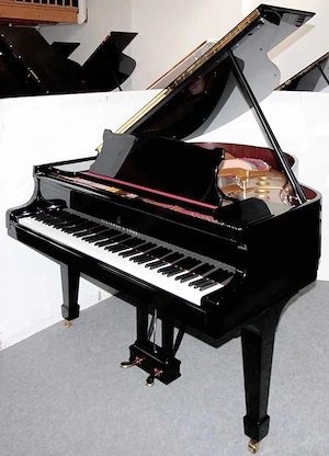 Flügel Steinway & Sons S-155, schwarz poliert, Nr. 377653, 5 Jahre Garantie