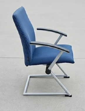 2x Freischwinger Bürostuhl   Konferenzstuhl blau   Top Zustand!
