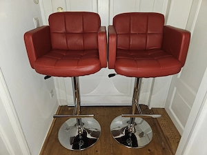 Neuwertig! 2 moderne Design Hocker Barhocker Lifthebel höhenverstellbar á 80,-! TOP! 