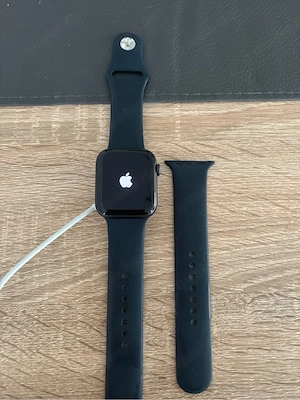 Apple Watch SE (1. Generation) 44 mm