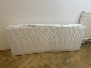 2 Matratzen zu verschenken