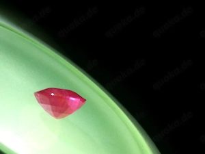 NTE Montepuez-Mozambique Rot Rubin, 5,52 ct, natürlich, unbehandelt, oval, transparent  Zertifikat Bild 2