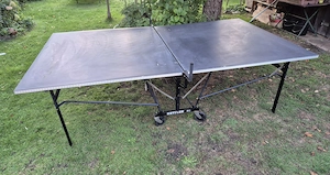 Tischtennisplatte (outdoor) zu verschenken