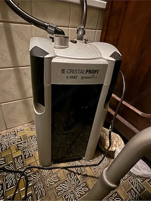 Juwel Aquarium mit Pumpe Filter heizung unterschrank fütter wasser und pflanzenaufbereiter  sehr  Bild 4