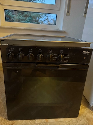 Miele Einbauherd mit Cerankochfeld   voll funktionsfähig