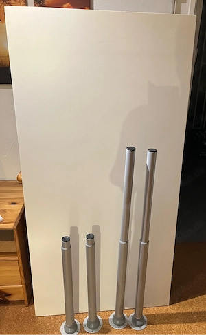 IKEA Schreibtisch mit Schubladenelement, weiß
