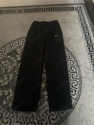 nike jogging hose größe M