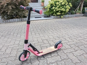 Kinder Roller des deutschen Herstellers "HUDORA"