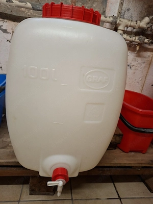 Mostfaß 100,120,220 L aus  Kunststoff  Bild 8