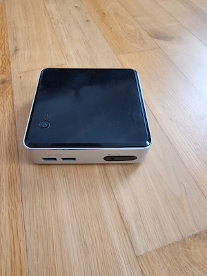 Intel NUC Mini PC i3-4010U 16GB 120GB SSD
