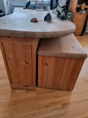 Schreibtisch Massivholz gross - 225 cm plus Schrank Bild 3