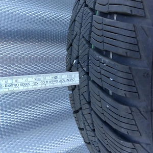 Winterreifen 205   60  R 16 HXL